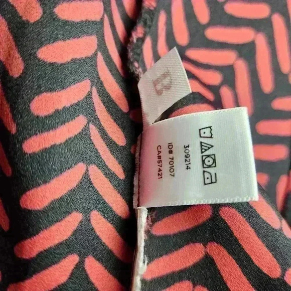 Ann Taylor Loft Blue & Pink Short Sleeve Boat Neck Blouse Womens XS - Picture 7 of 7